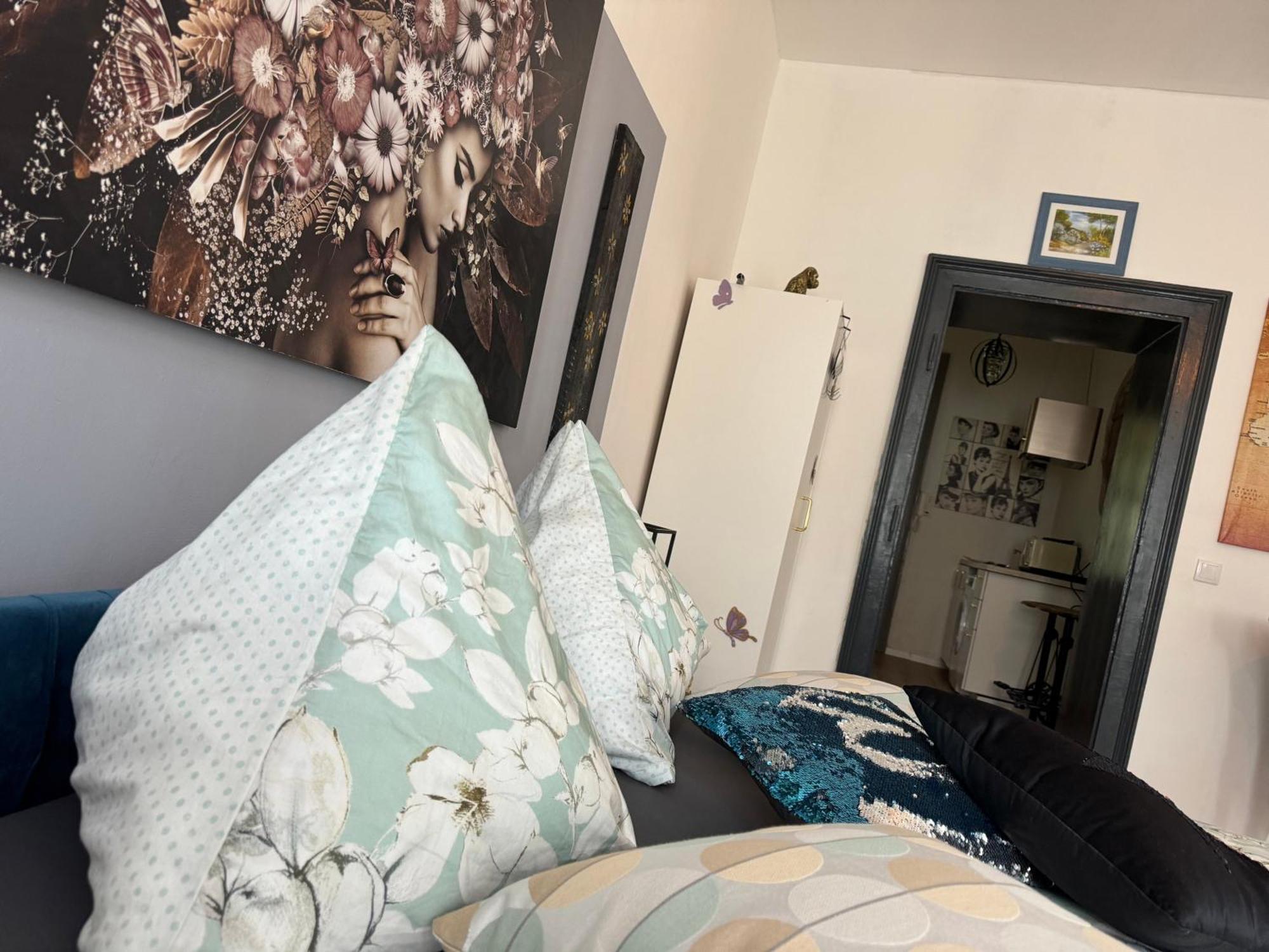 City Life Apartment! Вена Экстерьер фото